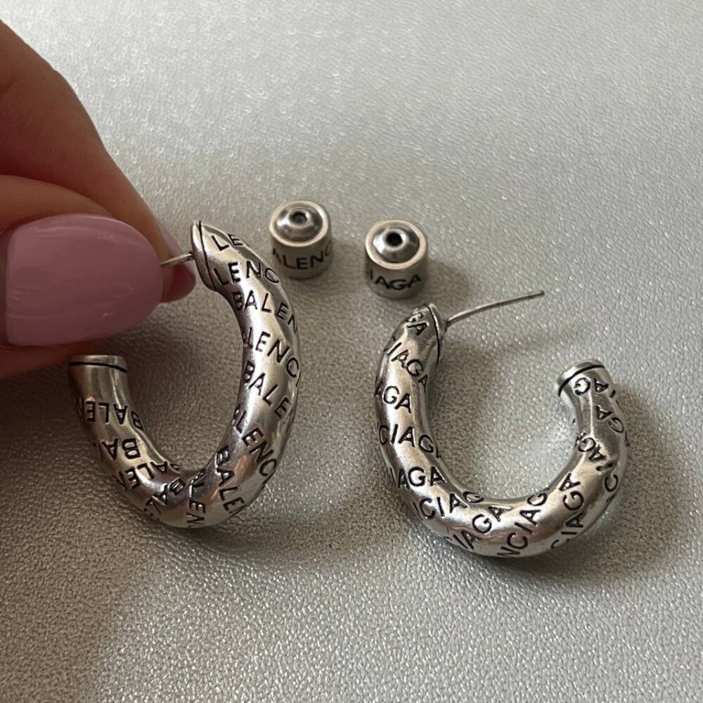 BALENCIAGA twist logo silver brass hoop earrings - Picture 6 of 6